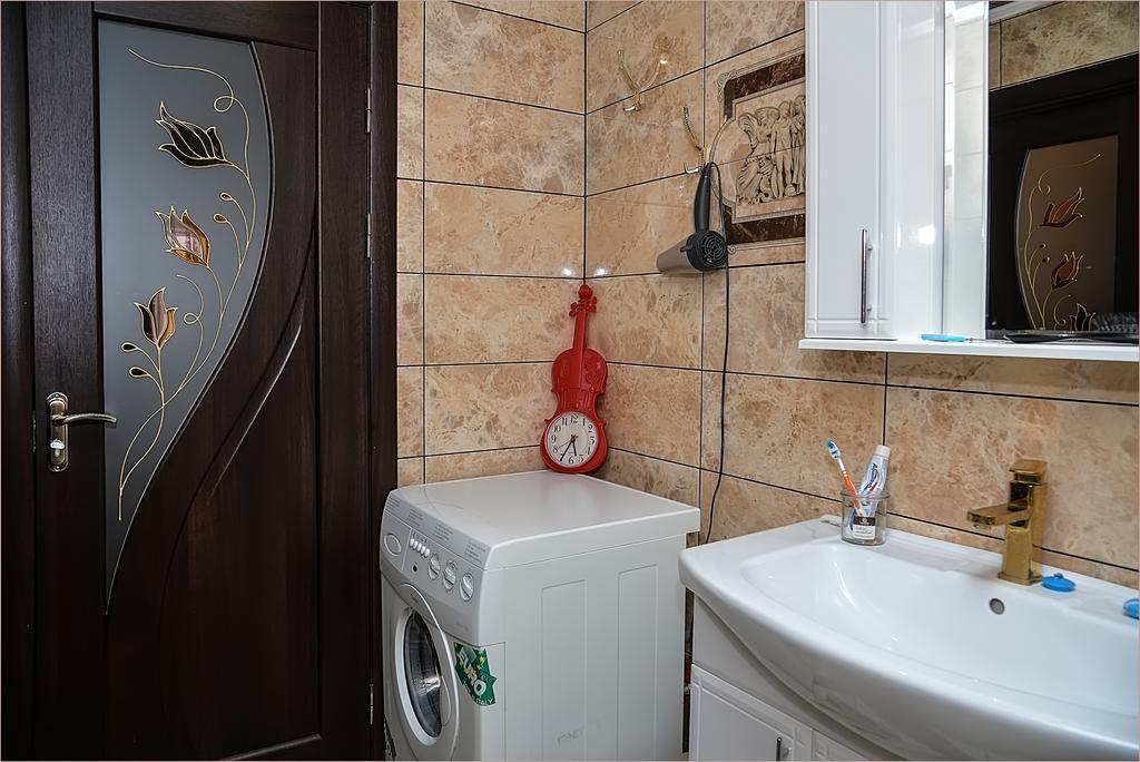 Vip-Apartments Angel Palas Chernivtsi Luaran gambar