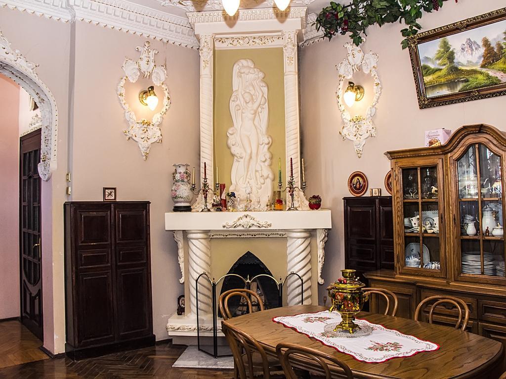 Vip-Apartments Angel Palas Chernivtsi Luaran gambar