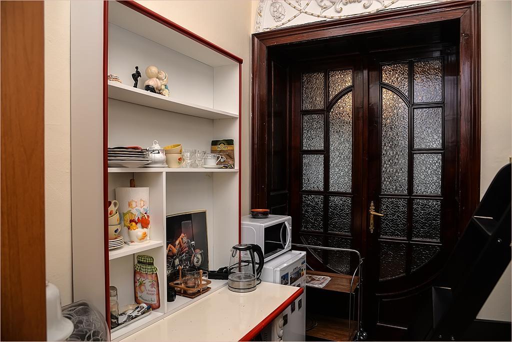 Vip-Apartments Angel Palas Chernivtsi Luaran gambar